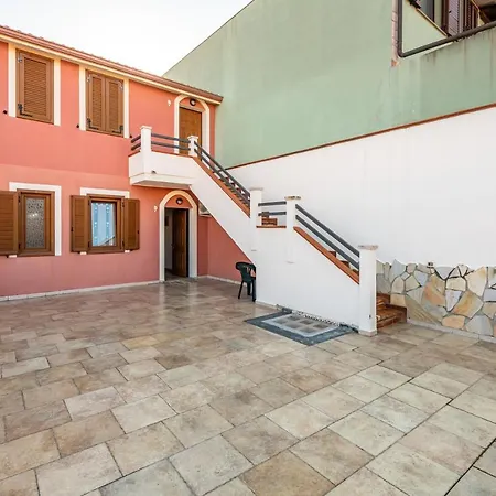 Casa Vacanza L'agave B SantʼAntìoco
